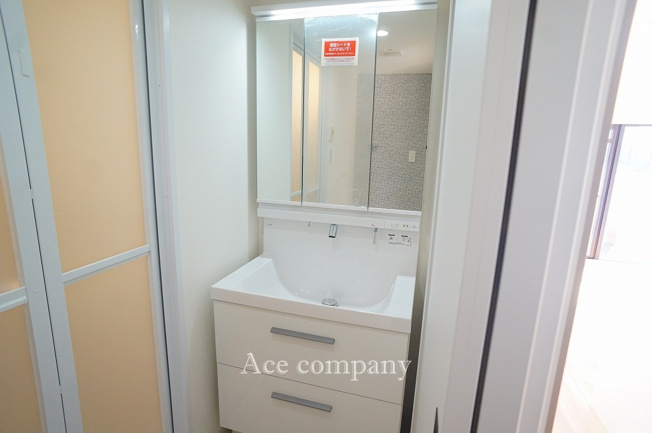 【独立洗面台】 | プランメゾン八尾Ⅱ番館 | 洗面台新調☆給湯管新設です☆
