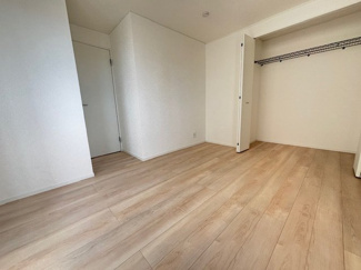 【収納】 | 佐伯区五日市中央5　全2区画　NO1 | 2階　洋室　収納付きでお部屋がスッキリ広く使えます。