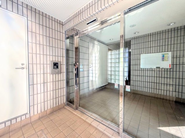 朝日プラザ東戸塚Ⅲの防犯設備|◆住宅ローンのご相談や周辺環境のご案内も含め、ローンに詳しい、地元に詳しいスタッフがお出迎えさせていただきます。お気軽にご相談ください。
