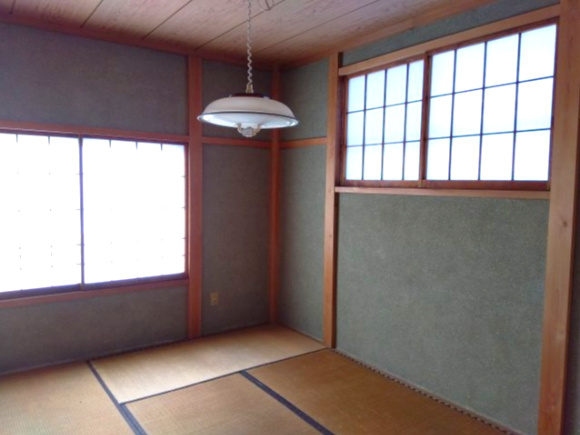 売中古戸建　富士市今泉の和室|木の温もりや畳の風合いが日常の喧騒を忘れさせる癒しの空間を提供してくれます。