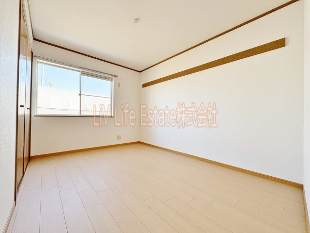 ＥＡＳＴ　ＭＡＲＵＧＩの洋室