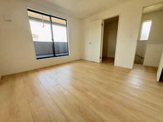 【洋室】 | 東広島市西条町寺家（寺家駅）全6区画　NO1【角地】 | 2階　洋室×3　収納付きでお部屋がスッキリ広く使えます。