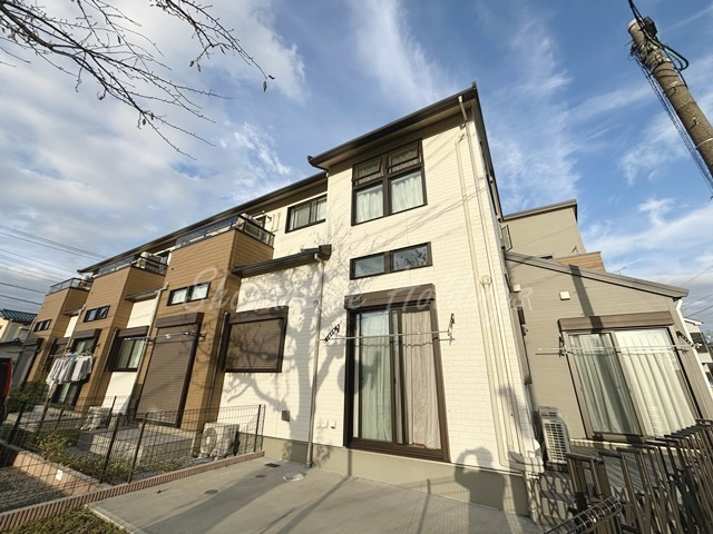 大和市上和田のアパートの外観