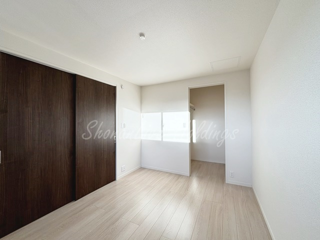 大和市上和田のアパートの寝室