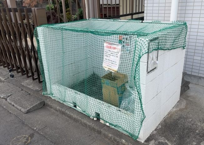 【設備】 | フレンドポート淵野辺Ⅰ | 共有部分は、住民なら誰もが使える設備のこと。例えば駐車場やエレベーター、インターネット設備、セキュリティ設備などがあります。他にも、マンションの廊下・外部階段やエントランス・ゴミ置き場などがあります。