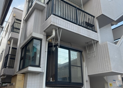 【構造・工法・仕様】 | フレンドポート淵野辺Ⅰ | ＳＲＣ造は強度や耐震性の面でもRC造と比べて優れています。そのため、10階建以上の高層または超高層マンションなどの建築にも多く採用されています。柱や梁などのサイズが小さくても高い耐震性を確保できます。