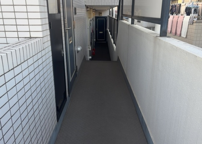 【内装】 | フレンドポート淵野辺Ⅰ | 共用部分は、一棟の建物に住む区分所有者全員が共同で所有するとし、共用部分の管理、補修などは、区分所有者で形成される管理組合が行います。個人の判断で勝手に変更することはできませんので覚えておきましょう。