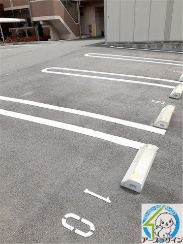 ヒルズ赤羽の駐車場