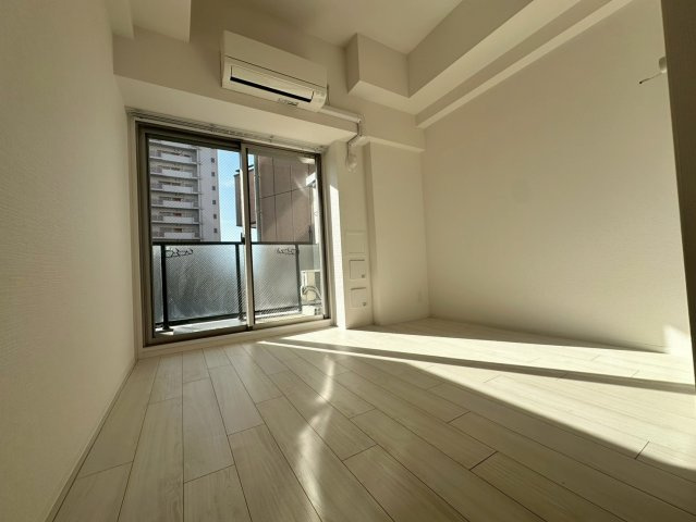 エスリード難波ザ・プレミアの洋室