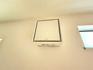 【設備】 | 東広島市黒瀬樽原東2丁目　限定1棟 | 熱交換集中換気システム
