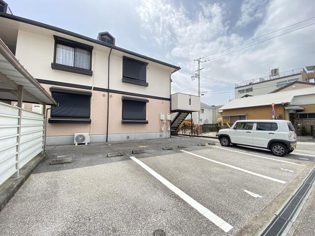 セジュール潮江　Ⅱの駐車場| 