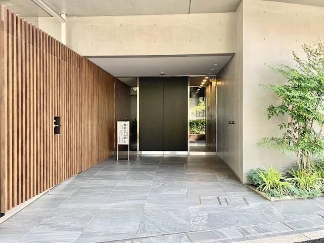 ＺＯＯＭ飯田橋のエントランス