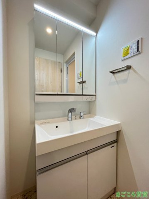 【独立洗面台】 | AKTレジデンスなんば