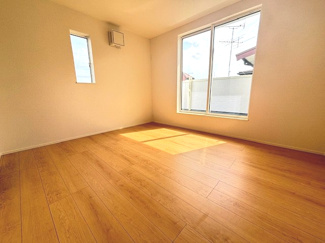 【洋室】 | 廿日市市阿品台3（阿品駅）全2区画　NO2 | 2階　洋室×3　収納付きでお部屋がスッキリ広く使えます。　
