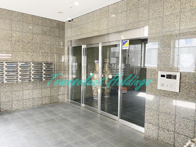 藤沢市辻堂２丁目の賃貸マンションのエントランス|毎日通るエントランス♪