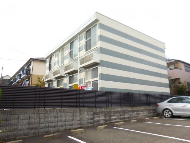 レオパレス南平台の外観
