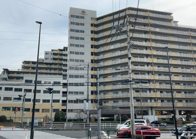 【外観】 | アパガーデンパレス多摩境 | ＲＣ造、Reinforced Concreteは直訳すると補強されたコンクリートです。主に柱や梁・床・壁が鉄筋とコンクリートで構成おり、鉄筋を組んだ型枠にコンクリートを流し込んで固めたものを指します。