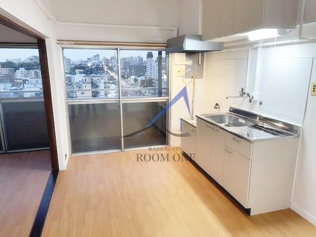 メゾン太陽の居間・リビング|洋室のお部屋です。