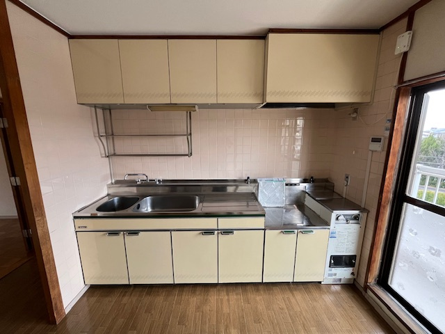 市公社若松台分譲住宅18棟のキッチン