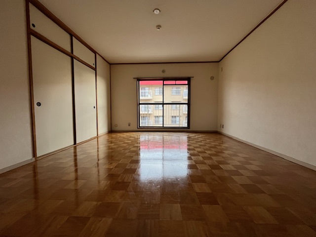 市公社若松台分譲住宅18棟の洋室