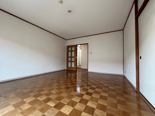 市公社若松台分譲住宅18棟の洋室