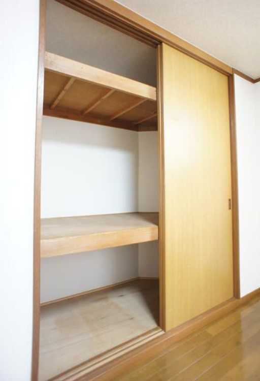 駒沢ハウス　南向き　角部屋　学生さんオススメの収納