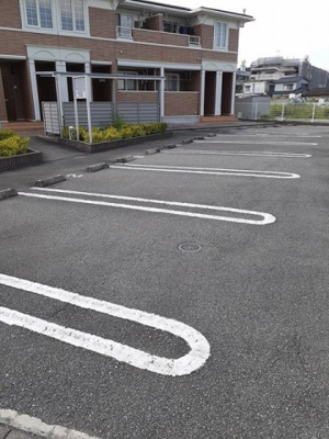 【駐車場】 | サンリットＴ・Ｉ | 駐車場です