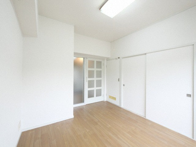 【寝室】 | ビスタ四天王寺