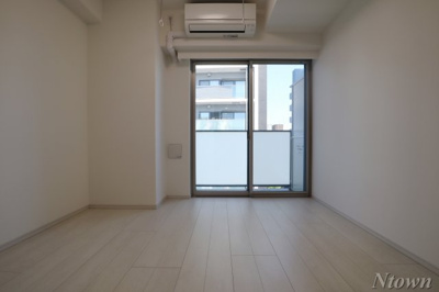 【内装】 | ディアレイシャス大須観音Ⅲ | 明るい色調の室内です