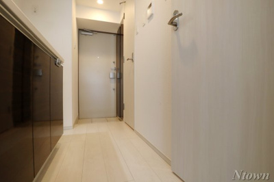 【玄関】 | ディアレイシャス大須観音Ⅲ | ゆったりとした玄関です