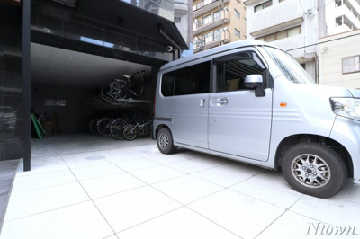 【駐車場】 | ディアレイシャス大須観音Ⅲ | 駐車スペースもあります