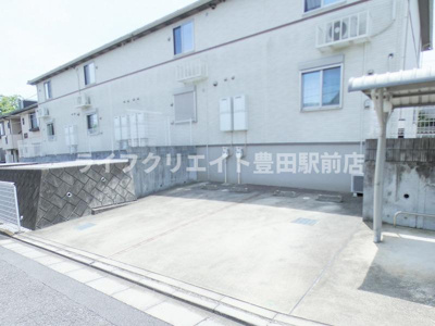 【駐車場】 | グランソレイユ