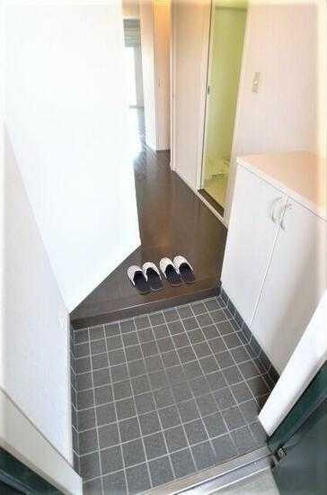 セント東大和の玄関