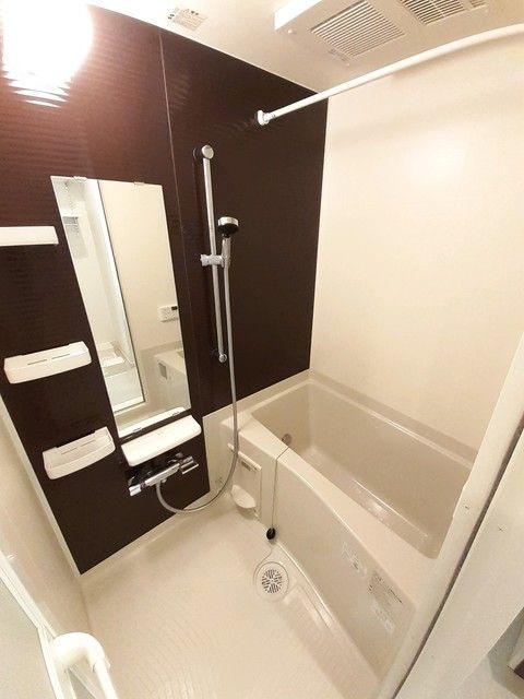 フェリズ　プレンシードの浴室