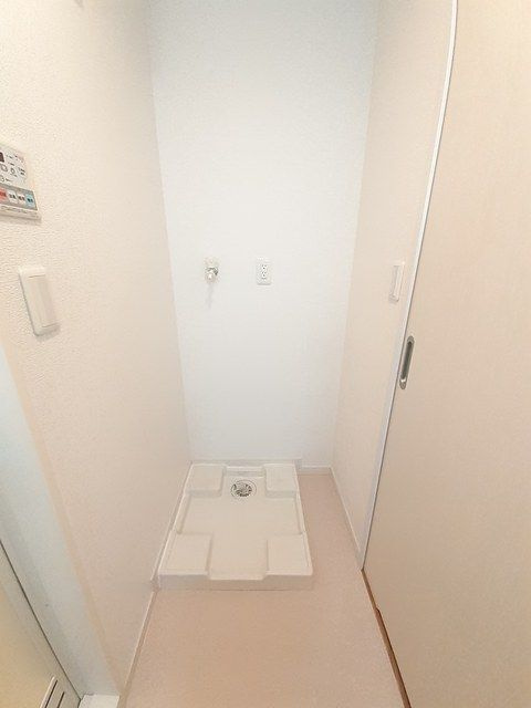 ラポール西大島　イーストの設備|洗濯機置場