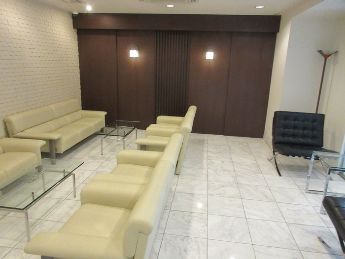 カスタリア伏見のロビー