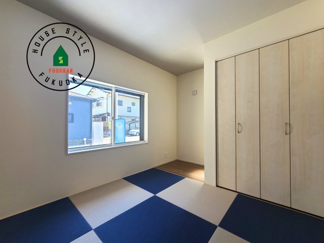 福岡市西区今宿上ノ原第1-7棟（3号棟）の内観：施工例|和室を上手に活用すると暮らし方の幅が広がります。例えば普段は開け放して、子供の小さいうちはお昼寝や遊びのスペースに。畳はソフトなので転んでもケガをしにくく安心です