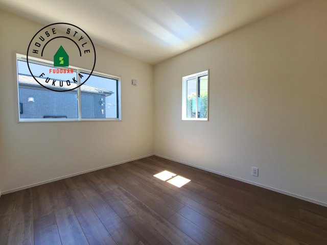 福岡市西区今宿上ノ原第1-7棟（1号棟）の内観：施工例|穏やかな光が差し込む室内には、穏やかな時間が流れます。