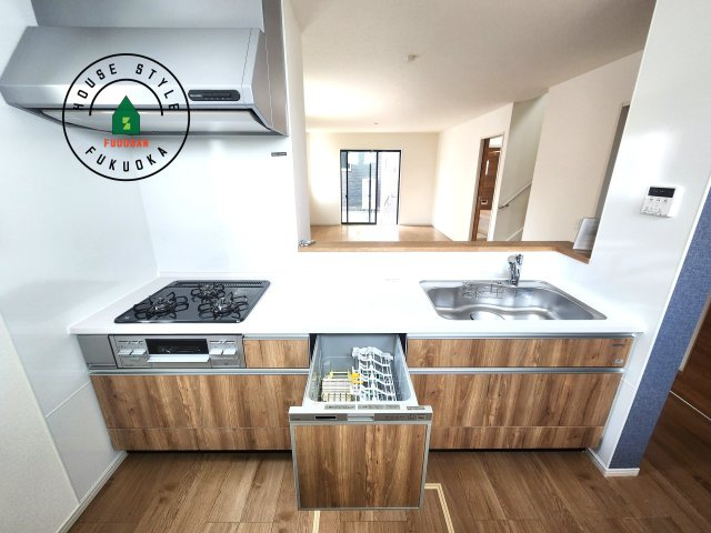 福岡市早良区干隈5丁目第1-3棟（2号棟）のキッチン|キッチン。グリル・食器洗い乾燥機・浄水器も完備。