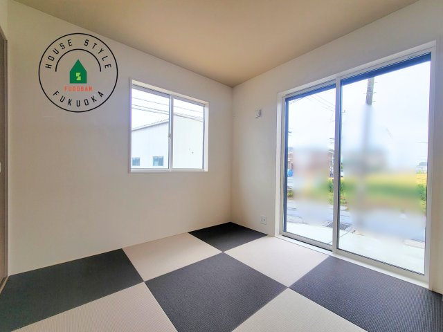 福岡市西区今宿上ノ原第1-7棟（6号棟）の内観：施工例|和室を上手に活用すると暮らし方の幅が広がります。例えば普段は開け放して、子供の小さいうちはお昼寝や遊びのスペースに。畳はソフトなので転んでもケガをしにくく安心です