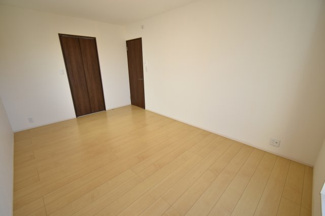 【居間・リビング】 | 下栗町2927-30貸家