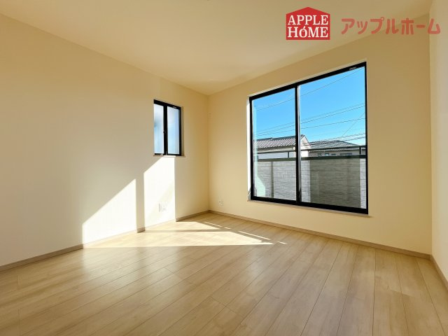 [新築住宅] さいたま市北区吉野町2丁目 全4棟の洋室|２階居室は全室収納あり！たっぷりある収納活用でお部屋もキレイを保てます♪