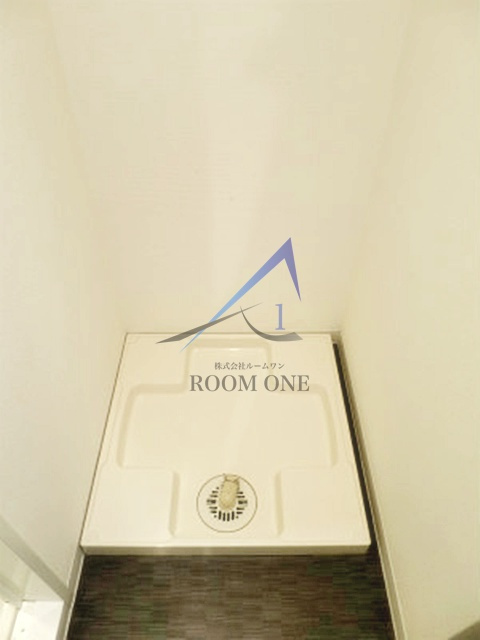 ルクシェール横濱吉野町の設備|洗濯機置き場です。