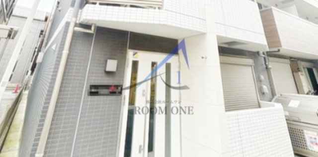 エストゥルースプラス川崎のエントランス|エントランスです。