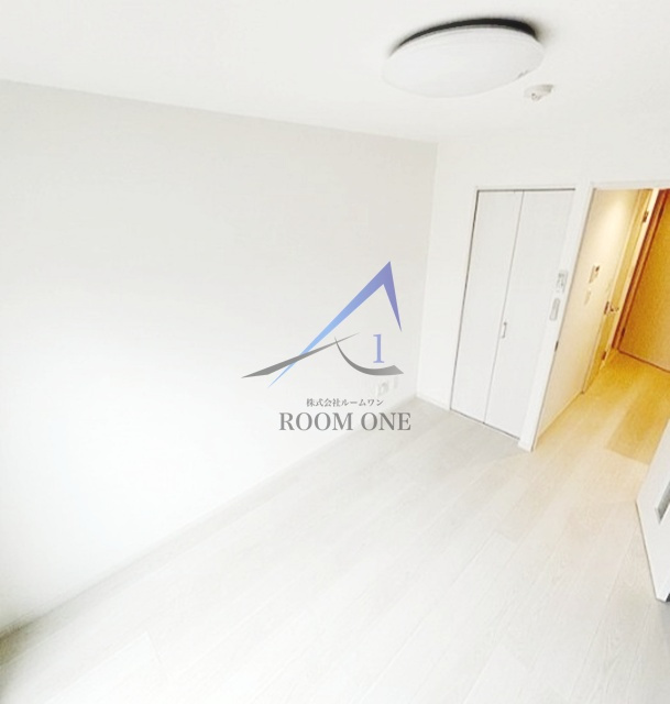 エストゥルースプラス川崎