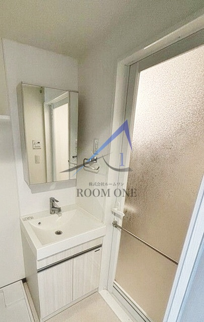 エストゥルースプラス川崎の洗面所|洗面台です。