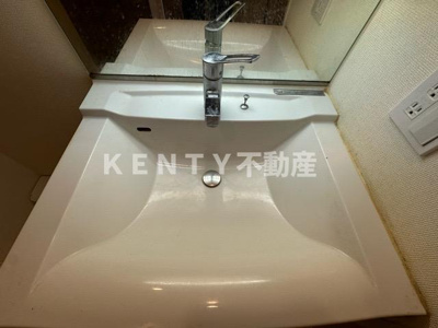 【洗面所】 | エステムプラザ蒲田ＴＡＫＡＲＡＢＵＮＥ | 忙しい朝には欠かせない洗面所です