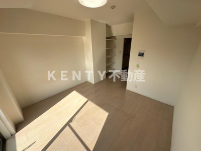 【内装】 | エステムプラザ蒲田ＴＡＫＡＲＡＢＵＮＥ | 明るい色調の室内です