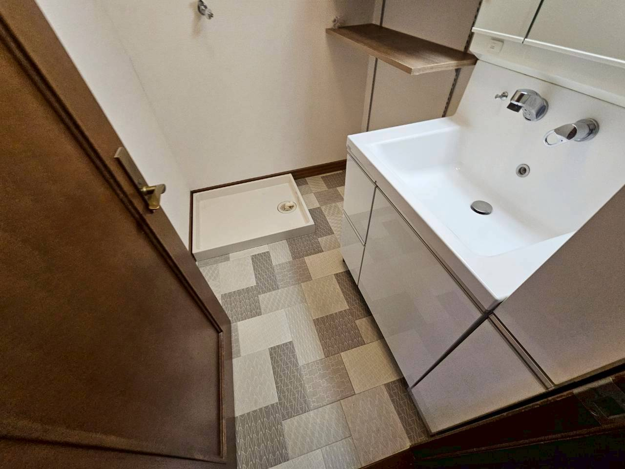 レジデンシャル芦屋の洗面所