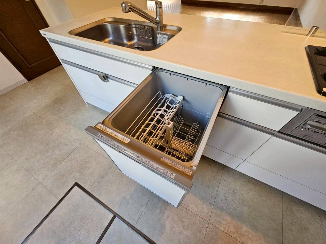 レジデンシャル芦屋のキッチン